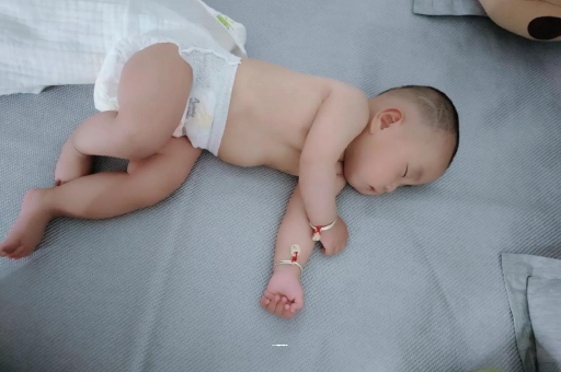 河北怀孕多久会显肚子